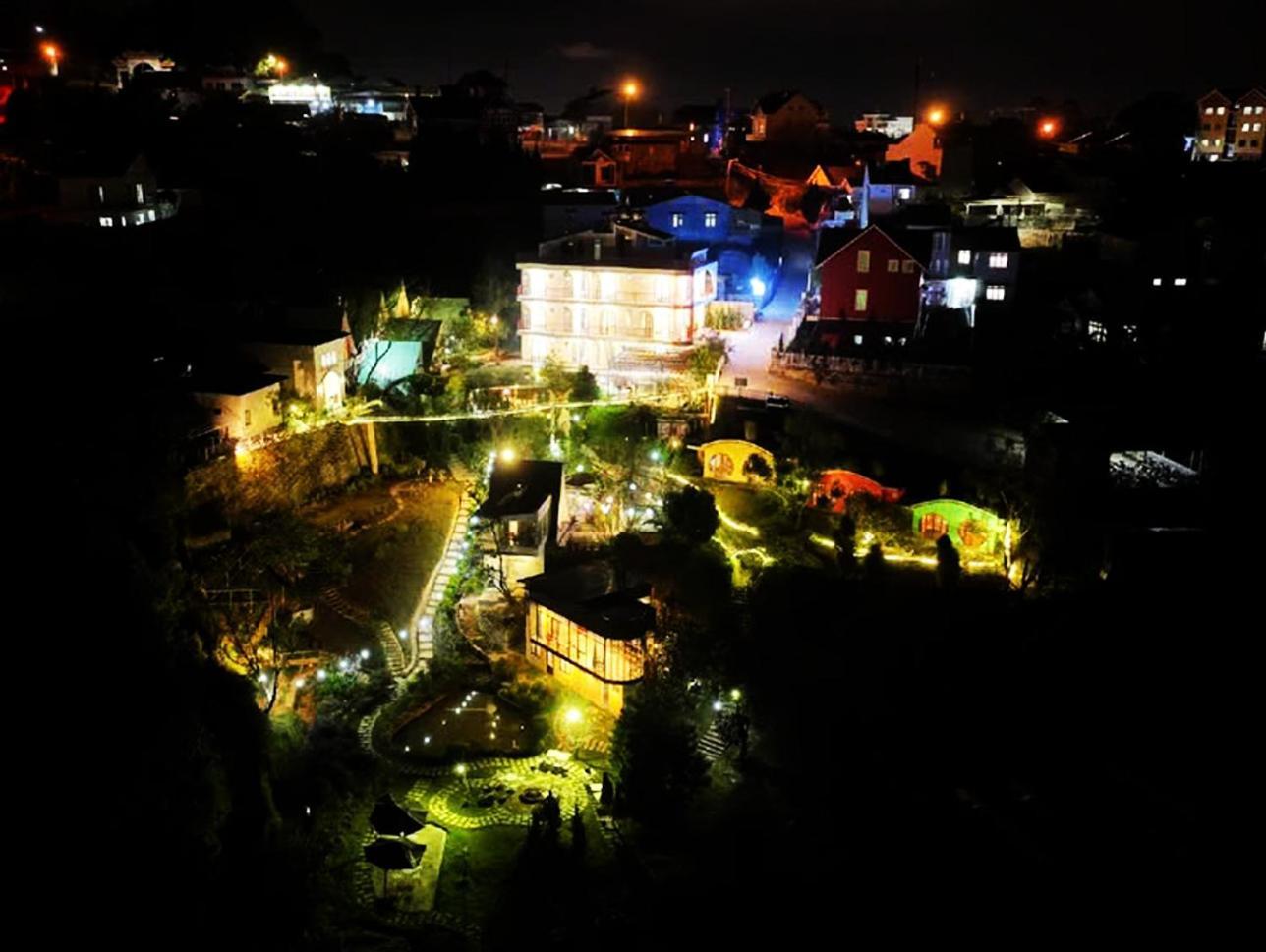 Otel Hotel Dalat Bagian luar foto